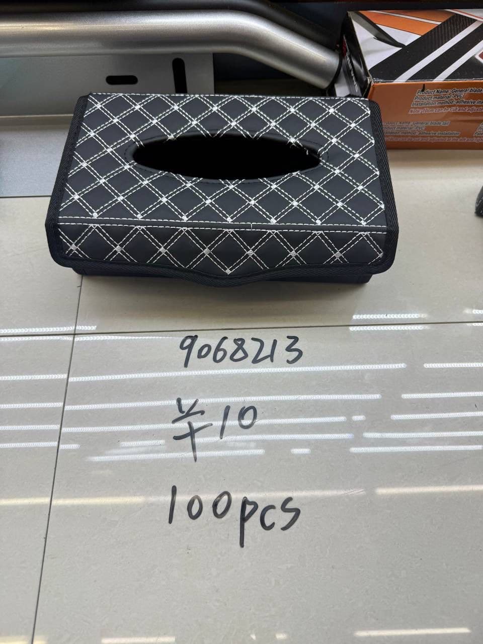 Tissue Holder