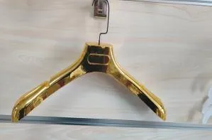 c65女
枪黑