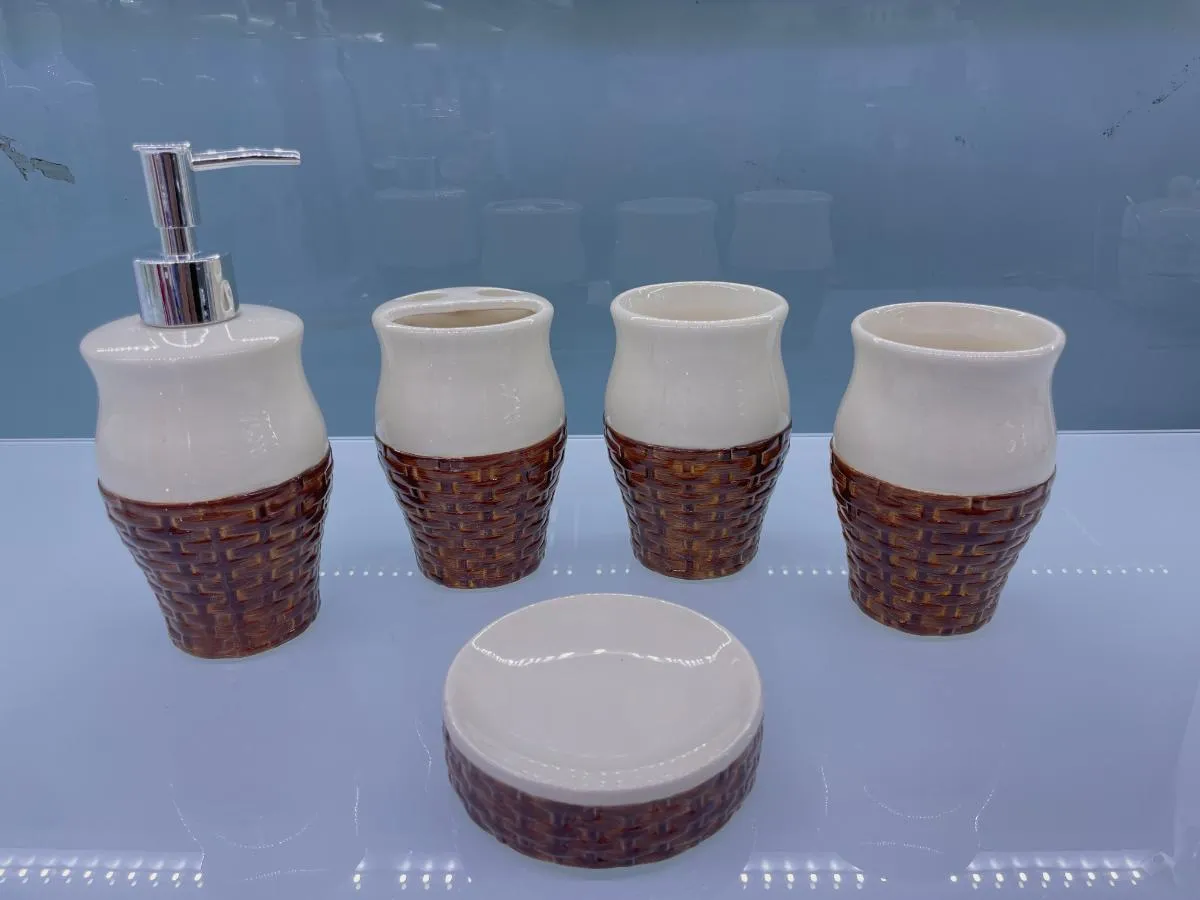陶瓷卫浴四件套 (4 pcs)