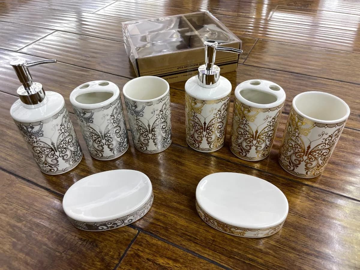 陶瓷卫浴四件套 (4 pcs)