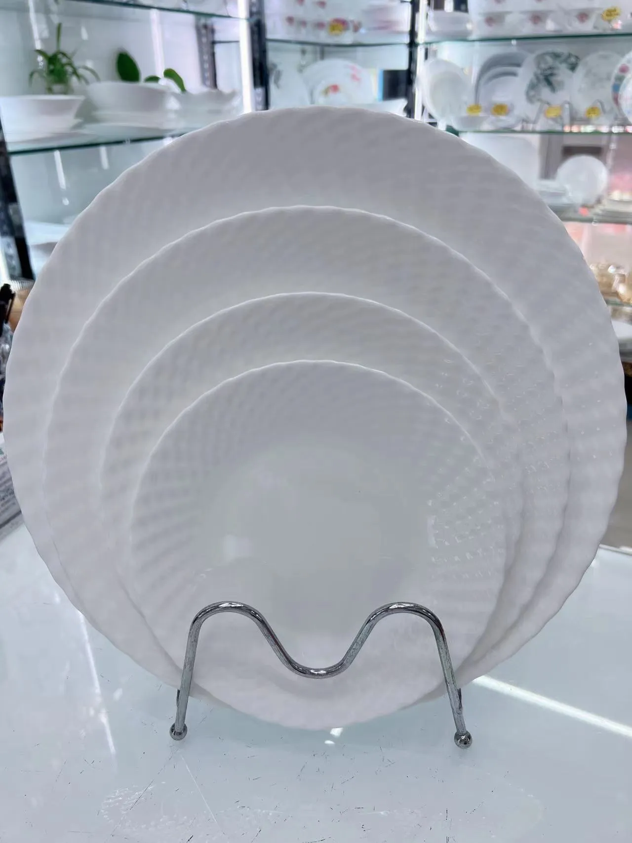 7.5" dinner plate