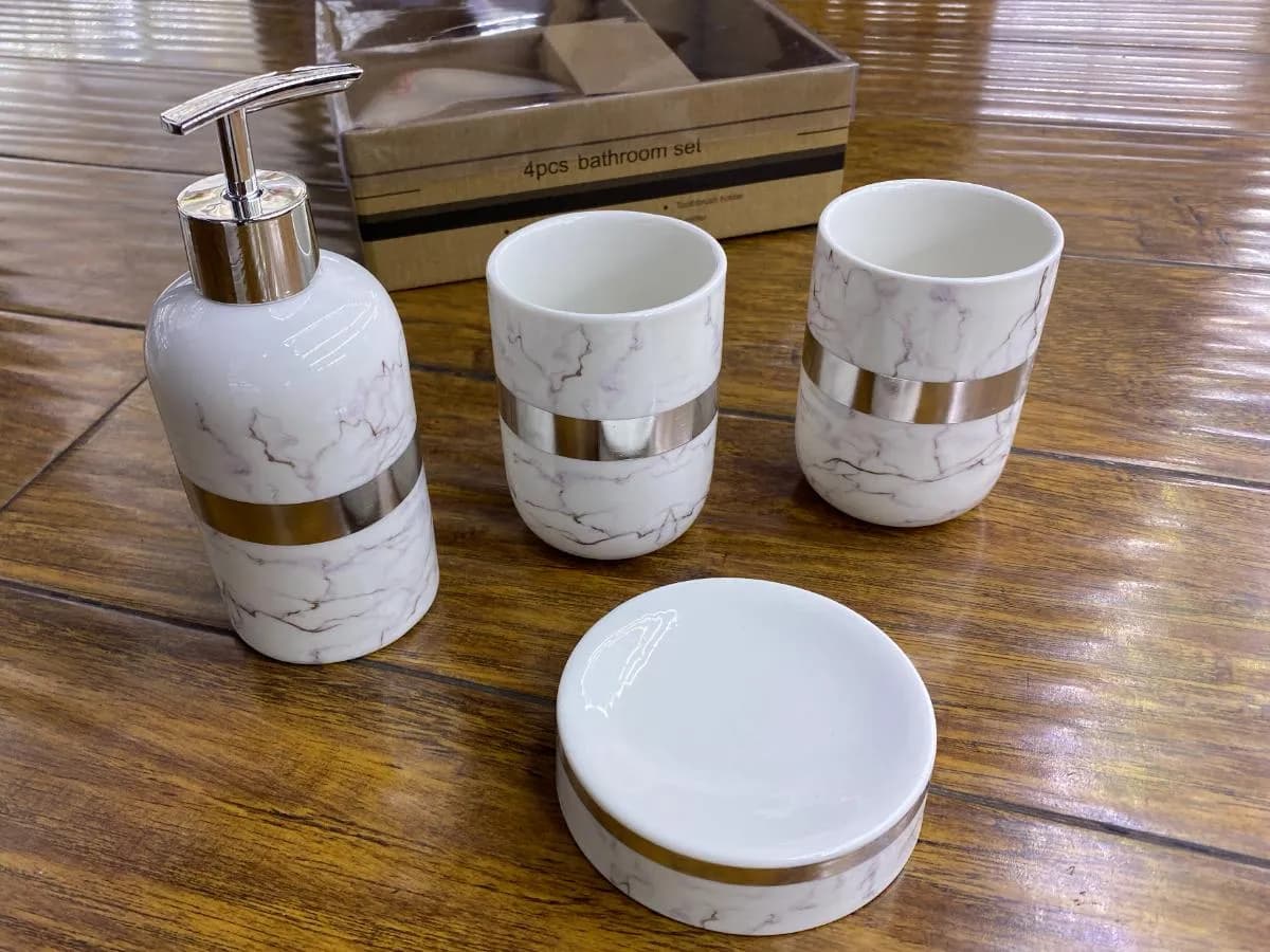 陶瓷卫浴四件套
(4 pcs)