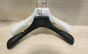 1016黑白男士