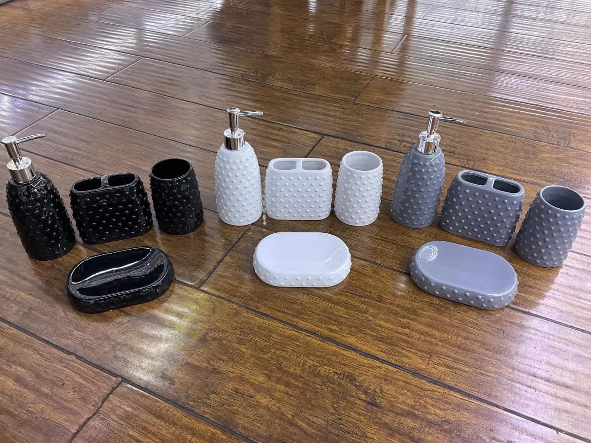 陶瓷卫浴四件套
(4 pcs)