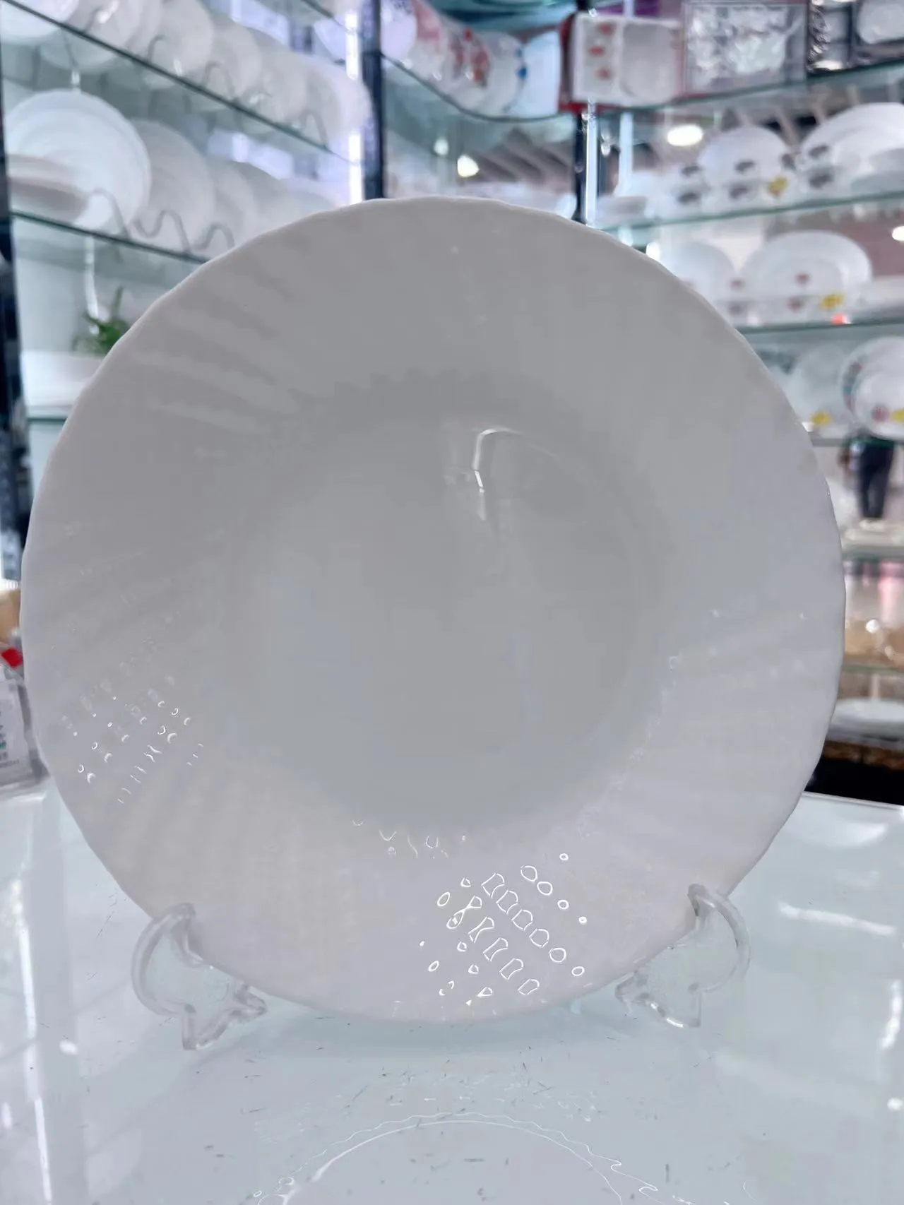 12" dinner plate