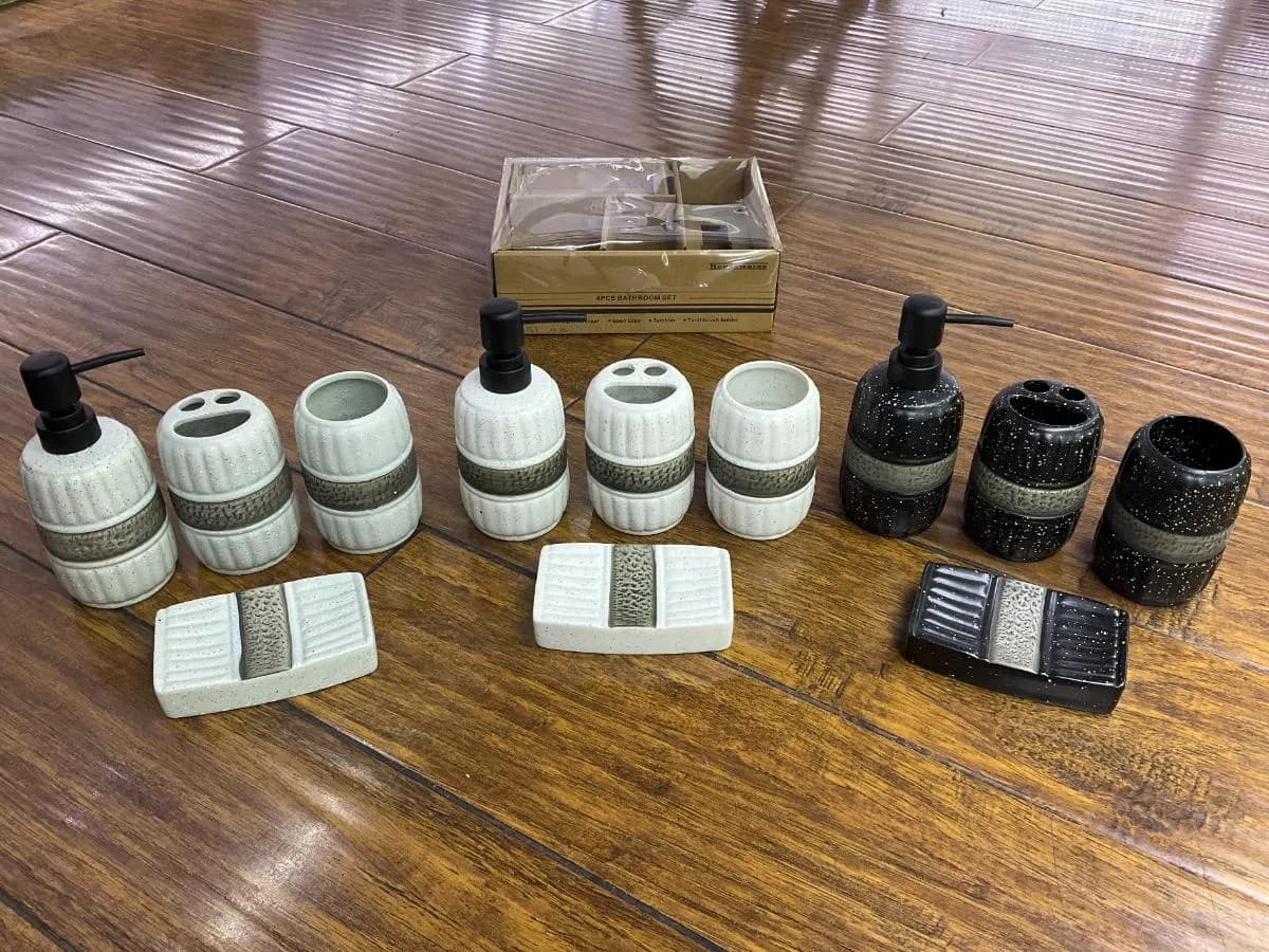 陶瓷卫浴四件套 (4 pcs)