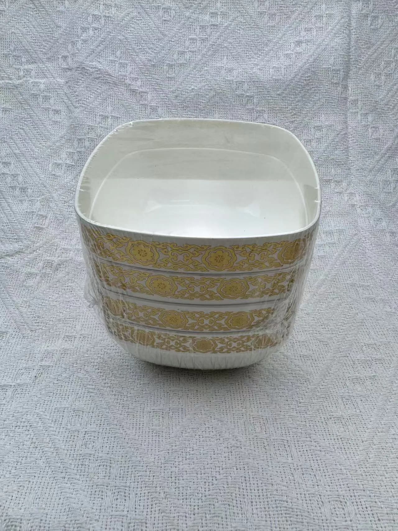 白色方形大号碗