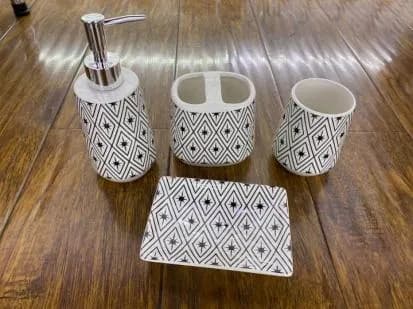 陶瓷卫浴四件套
(4 pcs)