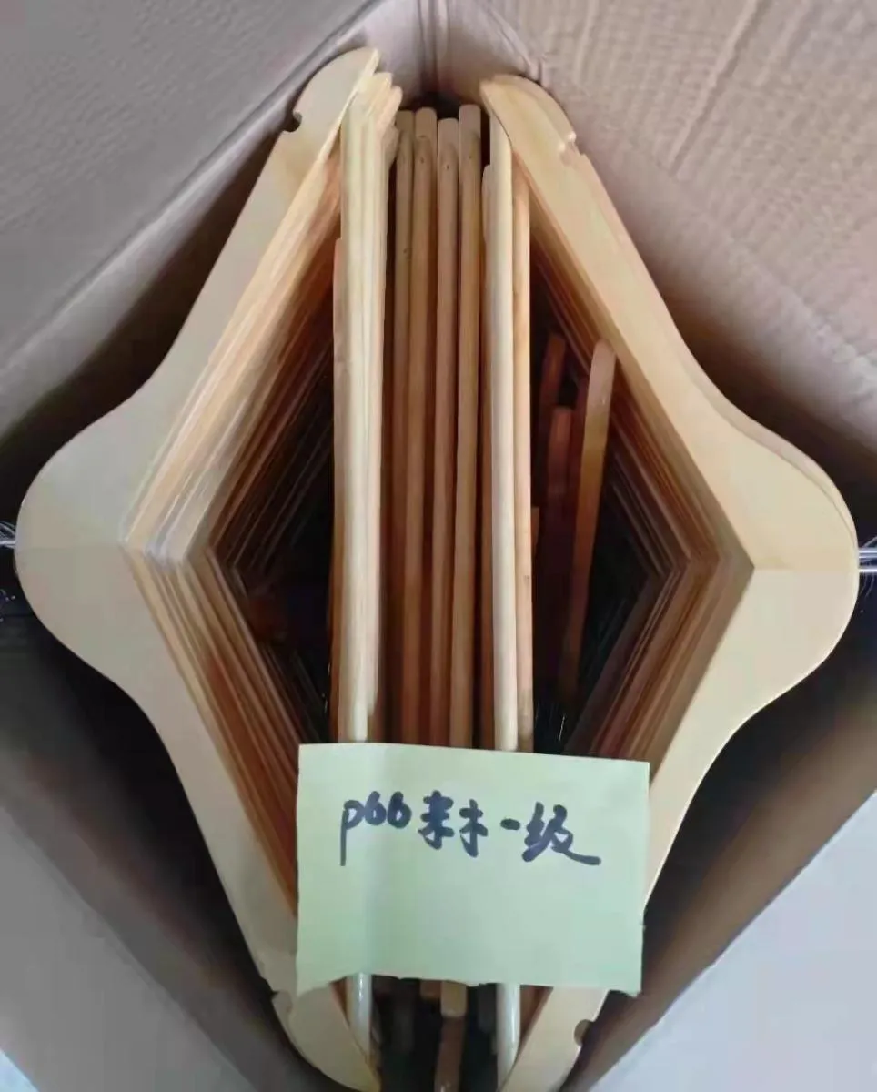p66木头衣架二级45cm
