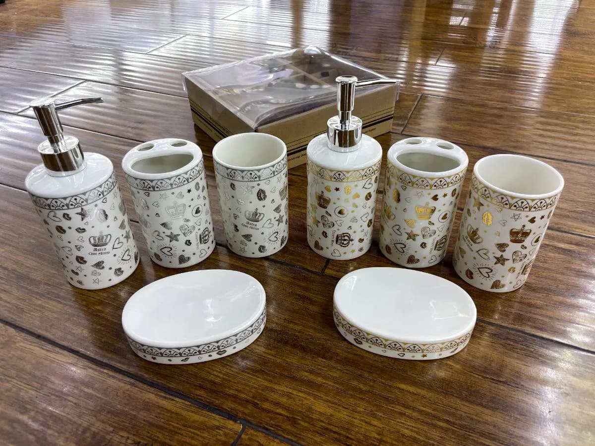 陶瓷卫浴四件套 (4 pcs)