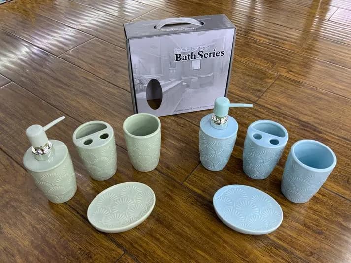 陶瓷卫浴四件套 (4 pcs)