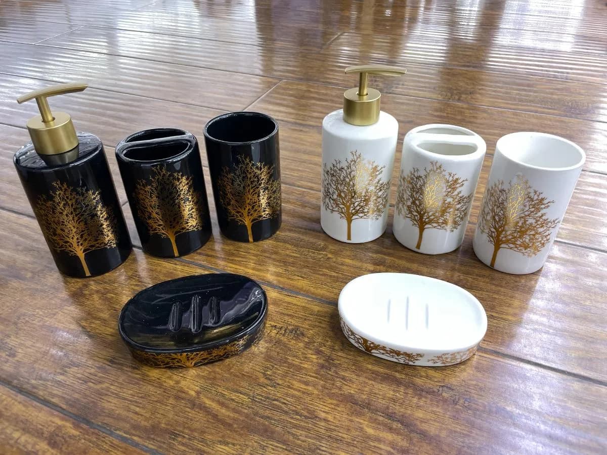 陶瓷卫浴四件套
(4 pcs)