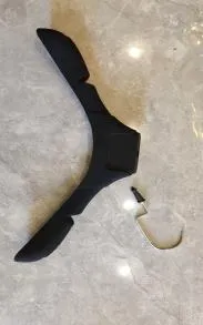 708男士橡塑
衣架